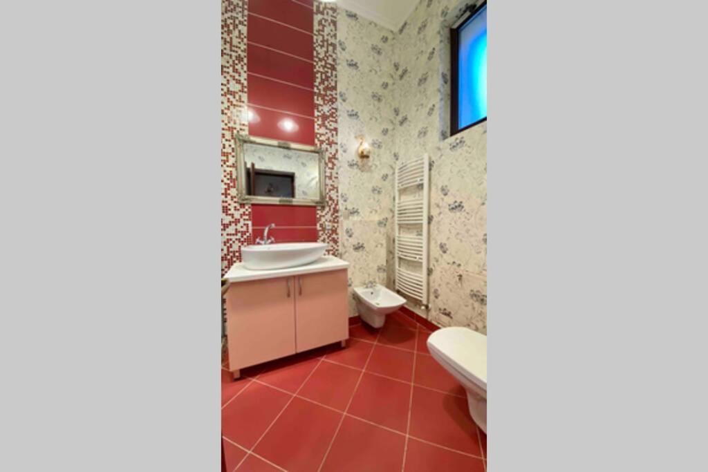 Budoir Royal Apartment Орадеа Екстериор снимка